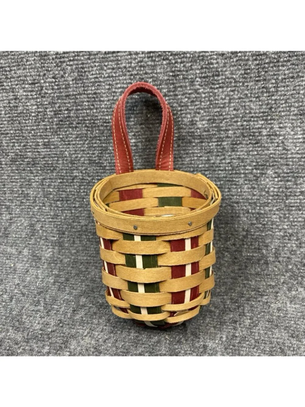 Longaberger 2009 Holiday Sweets Basket With Product Card Plastic Protector